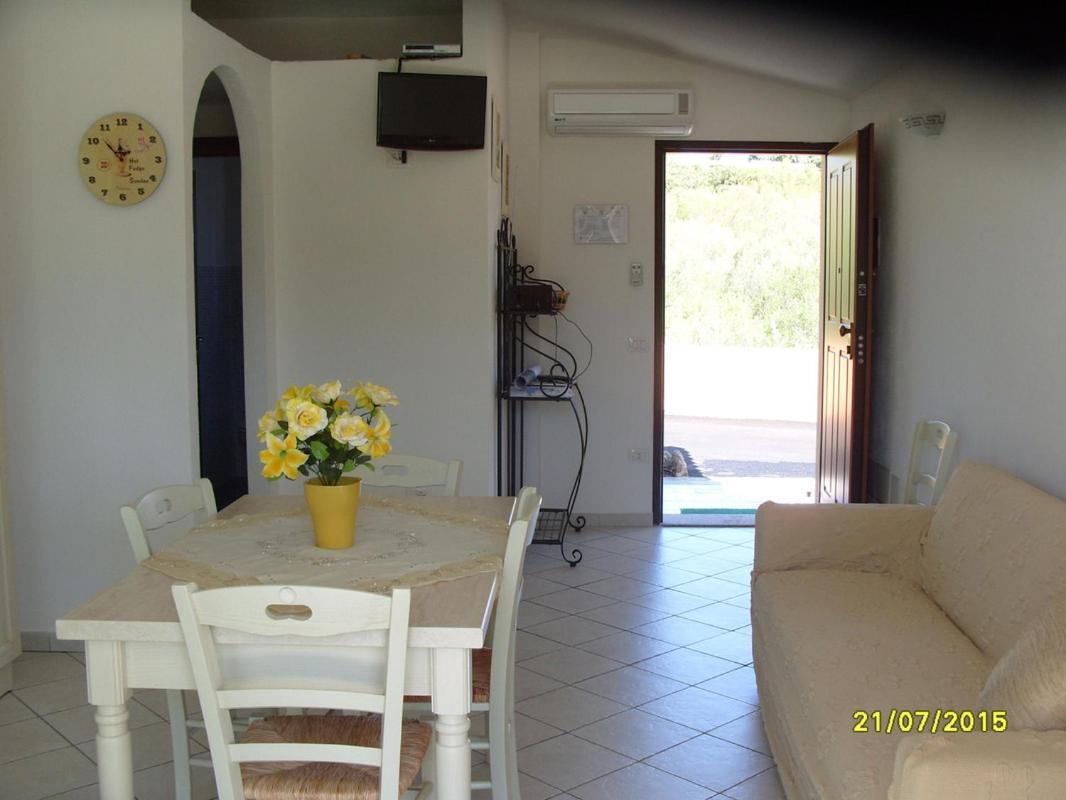 Casadelfaro Con Giardino A Pittulongu 600Metri Dalla Spiaggia Olbia Eksteriør billede