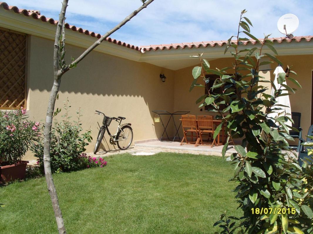 Casadelfaro Con Giardino A Pittulongu 600Metri Dalla Spiaggia Olbia Eksteriør billede