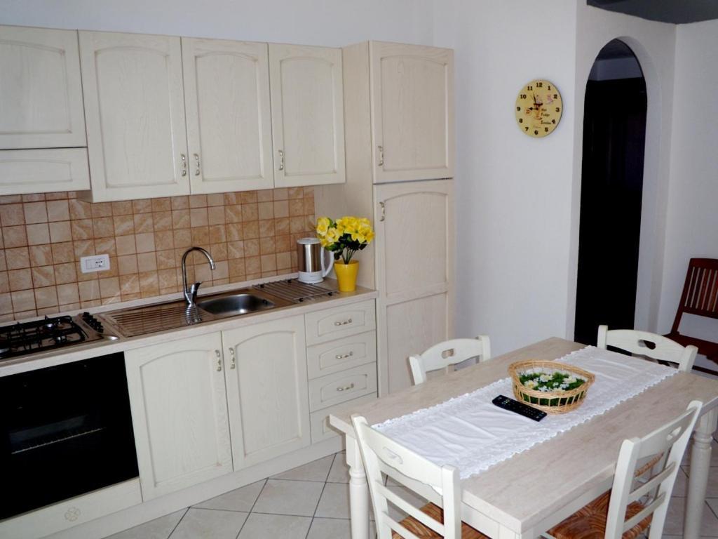 Casadelfaro Con Giardino A Pittulongu 600Metri Dalla Spiaggia Olbia Eksteriør billede