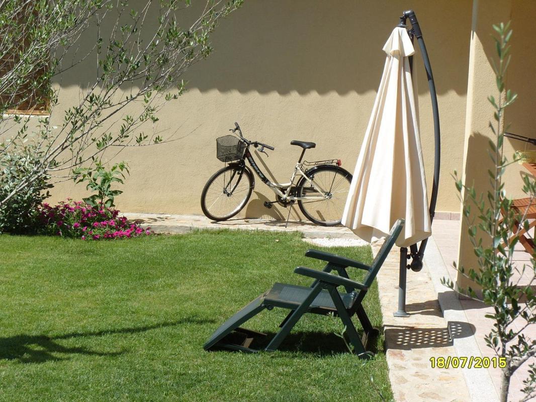 Casadelfaro Con Giardino A Pittulongu 600Metri Dalla Spiaggia Olbia Eksteriør billede
